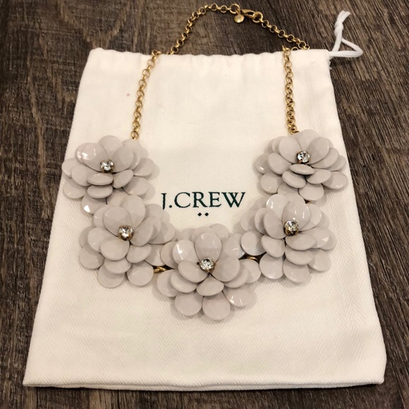J. Crew Factory Jewelry - 🌟NIB J.Crew Jeweled Flower Necklace